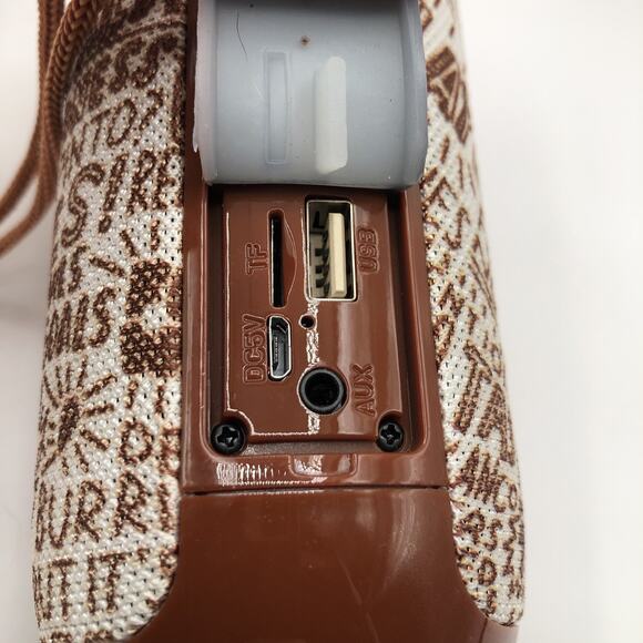 JBL Chipotle ‘Guac & Roll’ Bluetooth Speaker (2022 Official Employee Gift) - Picture 5 of 5